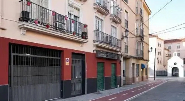 UrbanChicMalaga 3 Bedroom Spacious Quiet Historic Malaga Apt, Забронировать Отель Малага Коста-дель-Соль, рядом с Malaga Town Hall