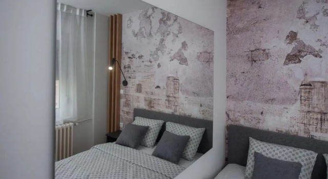 Апартаменты c 1 комнатой Republic Square Apartment - with garage