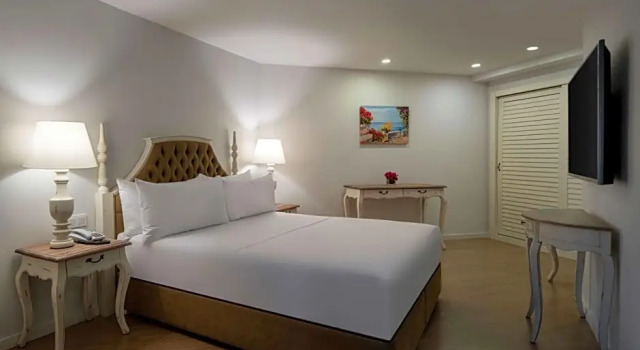 Двухместный полулюкс DoubleTree by Hilton Bodrum Marina Vista