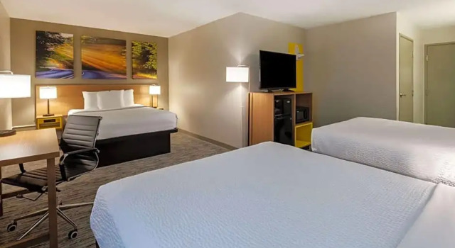 Sechser Suite Days Inn by Wyndham Racine/Sturtevant