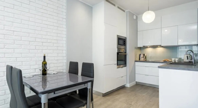 Sunny Apartment Near the sea, Varaa Huoneisto Gdańsk Pommeri