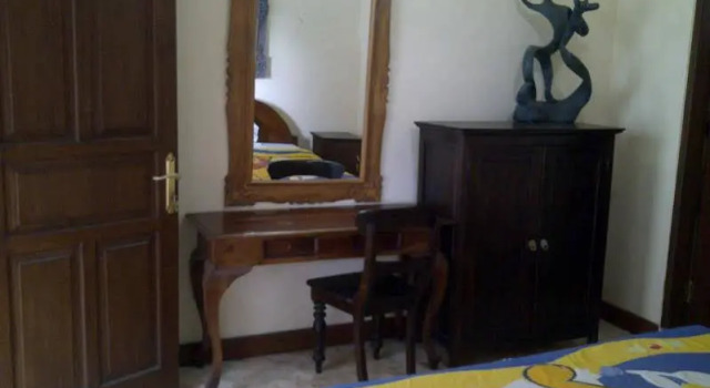 Sadguna Homestay, Забронировать Отель Отели Убуд с парковкой, рядом с Ресторан Mozaic, Парковка