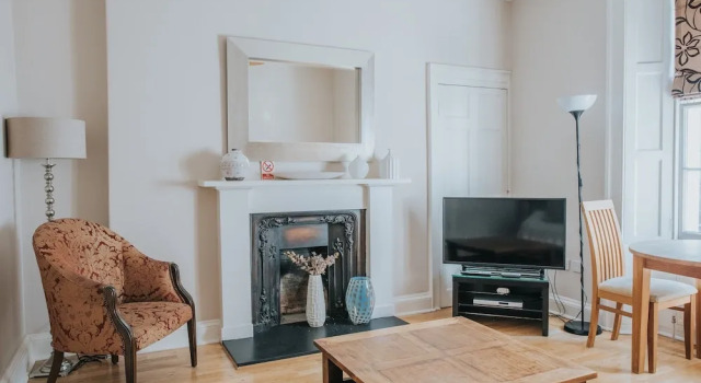 Апартаменты Classic Цокольный этаж c 1 комнатой Reizand Apartments, Young St