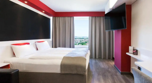 Полулюкс DORMERO Hotel Stuttgart