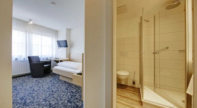 Номер Standard Hotel Bauer Großbettlingen