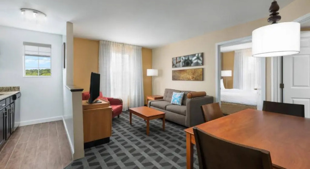 Двухместный люкс с 2 комнатами MainStay Suites Mt Laurel - Philadelphia