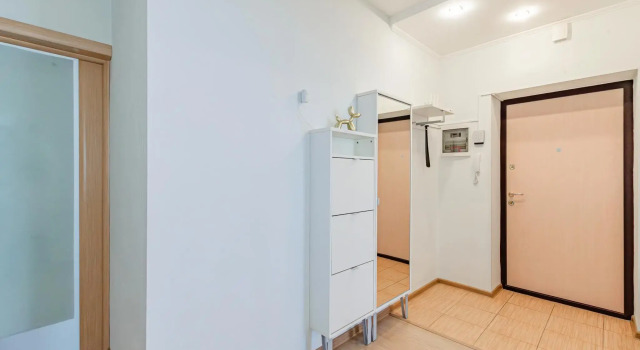 Large one-bedroom apartment on Chistopolskaya street near the center, Réserver Appartement Hôtels à Tatarstan avec parking, Parking