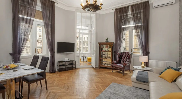 Апартаменты Luxury с балконом New York Palace View Apartment