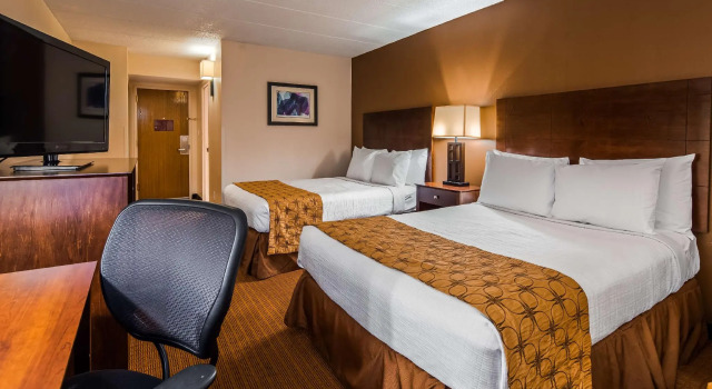 Четырёхместный номер Standard Comfort Inn & Suites Chattanooga-East Ridge
