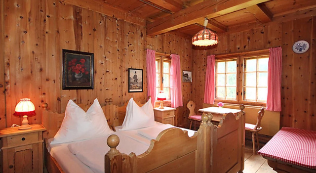 FÜRSTENHAUS