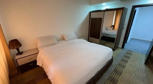 Семейные апартаменты с 4 комнатами Skylight apartments