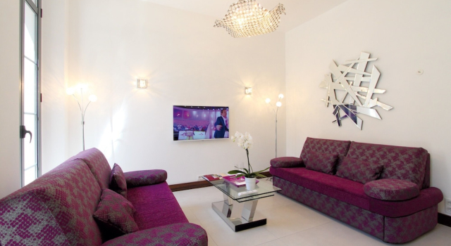 Apartment With Spacious Terrace, Забронировать Апартаменты/квартира Отели Канн с парковкой, рядом с Le Croisette Casino Barriere de Cannes, Парковка