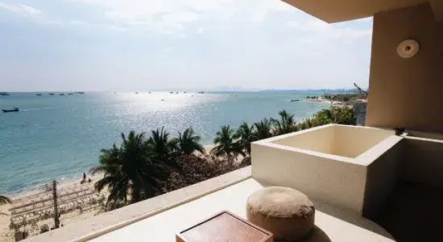 Люкс Zhina South China Sea View Hotel (Lingshui Nanwan Monkey Island Branch)