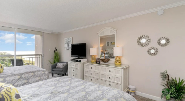 Gorgeously remodeled 2 bedroom ocean front unit - 509 South Hampton 2 Condo, Забронировать Апартаменты/квартира Отели Южной Каролины с бассейном, Бассейн