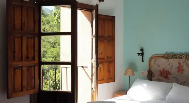 Двухместный номер Standard с балконом Hotel rural El Jardin del Conde