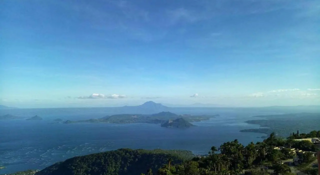 Люкс Cityland Tagaytay Taal Lake View City View Free Pool Parking Studios With Balcony are City View