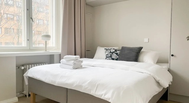 Central 1BR next to the park, Забронировать Апартаменты/квартира Така-Теоле Хельсинки, рядом с Hanken School of Economics