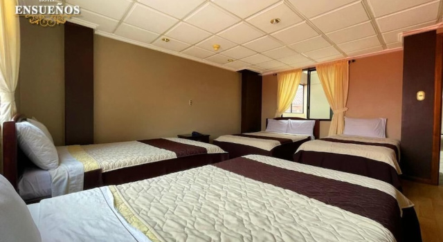 Люкс Deluxe с балконом и с видом на город Hotel Ensueños by HHG