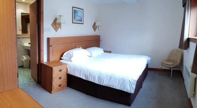 Loch Rannoch Otter Lodge 1, Book Hotel Loch Rannoch Perthshire