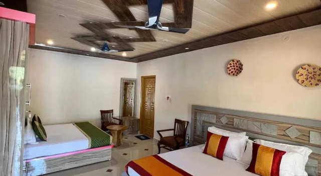 Номер Standard Rock Mountain Premium Homestay, Dalhousie Family & Couple Friendly Relaxing Stay Away from Crowd