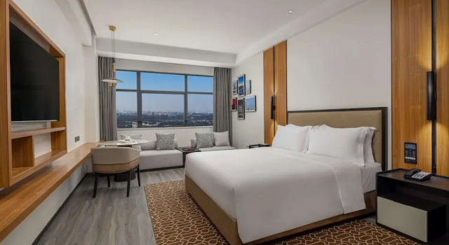 Двухместный семейный номер Standard Ramada By Wyndham Maoming Dianbai