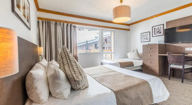 Трёхместный номер Comfort Madame Vacances Hôtel & Spa Le Mottaret