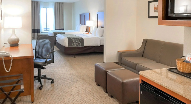 Четырёхместный люкс Comfort Inn & Suites Rogersville