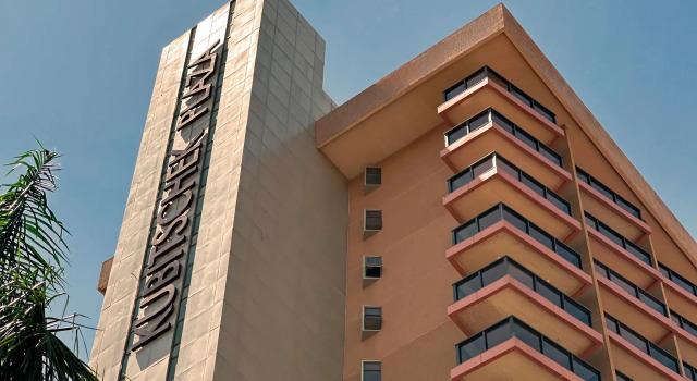 Kubitschek Plaza Hotel, Забронировать Отель Отели Бразилиа с завтраком, рядом с Торговый центр Conjunto Nacional, Завтраки