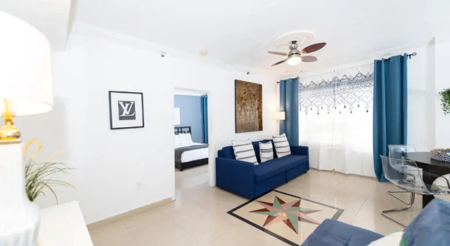 Апартаменты Ocean Drive Apartment Suites in Miami Beach