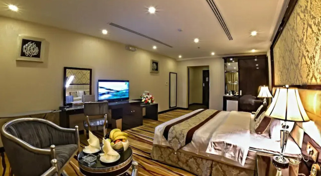 Номер Deluxe Garden Plaza Hotel