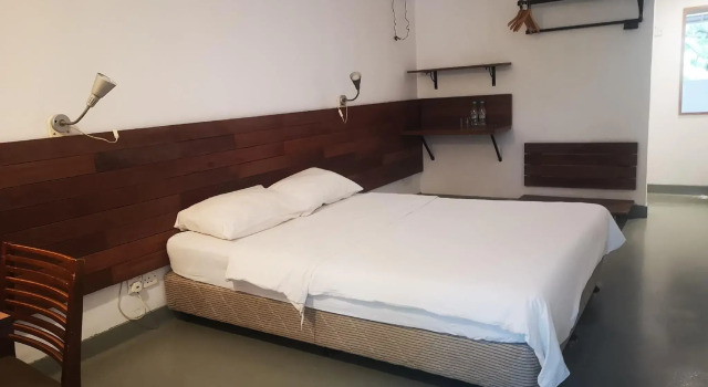 OYO 161 Lodge Paradize Hotel