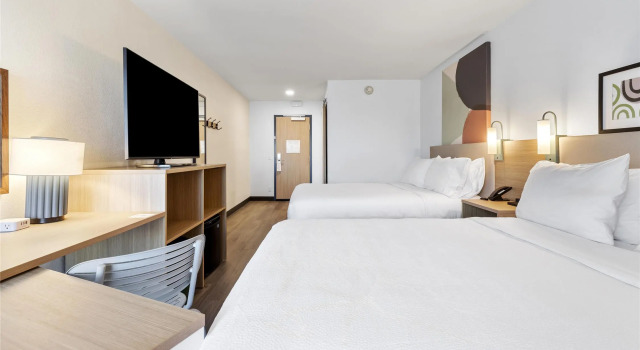 Четырёхместный номер Standard Spark by Hilton Harrisonburg University Area