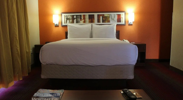 Люкс с 2 комнатами Hawthorn Extended Stay by Wyndham Wichita