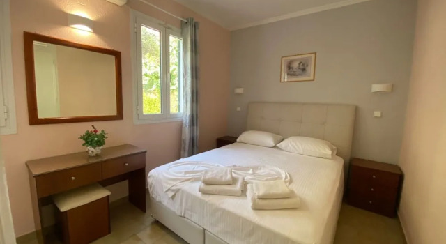 Corfu Glyfada Menigos Resort 40