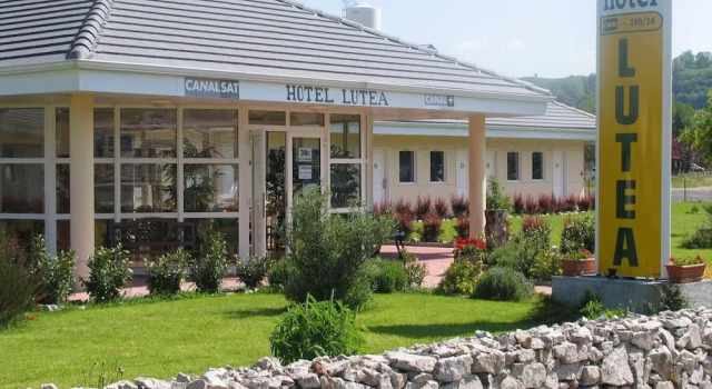 Lutea, Book Hotel Riom-es-Montagnes Cantal