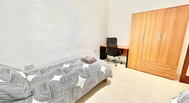 St Julians - Balluta Bay large 3 bedroom apartment, Prenota Appartamento Balluta Bay Malta