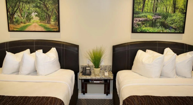Primrose Inn and Suites, Забронировать Отель Чайно-Вэлли штат Аризона