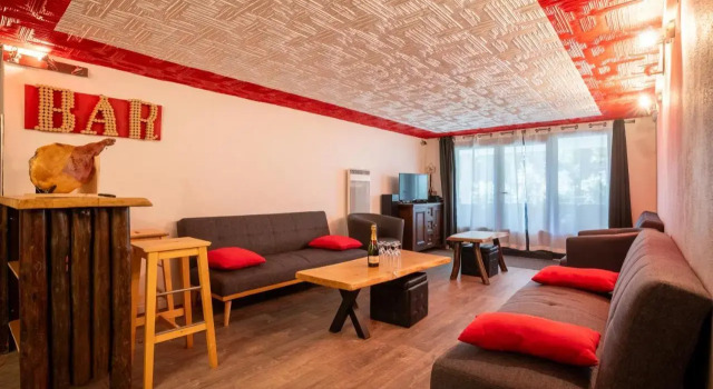 Grand Chalet St-Lary centre 13 à 15 pers, Забронировать Шале Виллы Сен-Лари-Сулан, рядом с Фуникулер Telecabine, Вилла