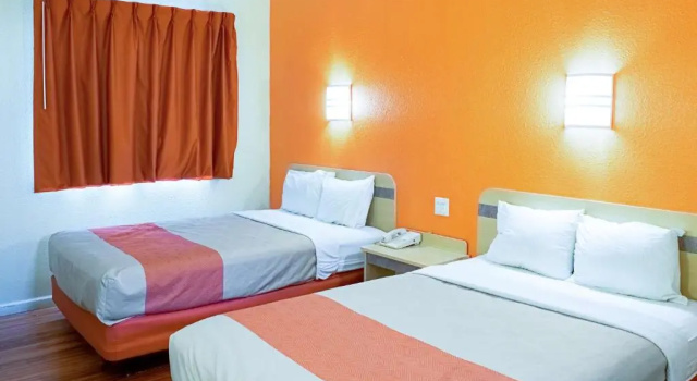 Четырёхместный номер Standard Motel 6-Seymour, IN - North