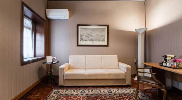 Номер Superior Office Residence