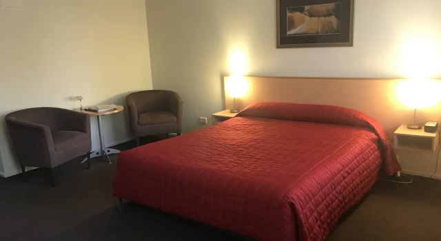 Студия Deluxe Harbour City Motor Inn & Conference