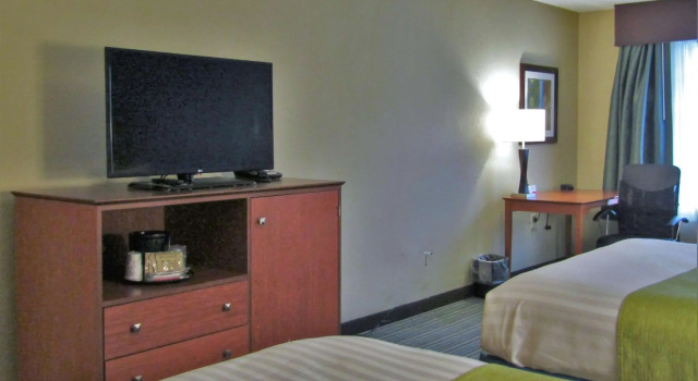 Четырёхместный номер Standard Days Inn by Wyndham Cedartown