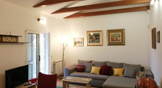 House Mare, Забронировать Дом для отпуска Виллы Кастель-Нови, Вилла