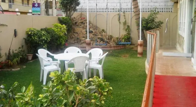 Sunrise Guest House Multan