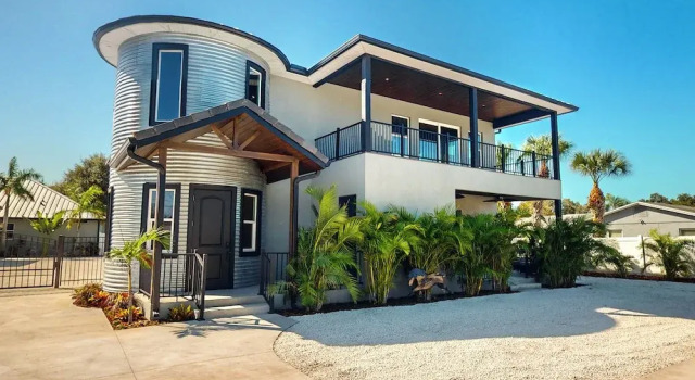 Коттедж 2BR Home w/ Horses, Close to Beach