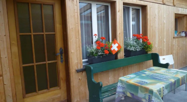 Апартаменты Esthers Guesthouse