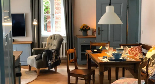 GRIMMS LIVING, Забронировать Отель  