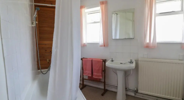 Коттедж 1 Westcroft Cottage