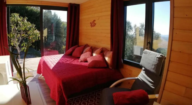 Les Lodges De lOliveraie De Virevent