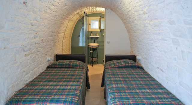 TrulliOcchiDiPietraHistoricalExperience, Book Pension Alberobello Bari Province